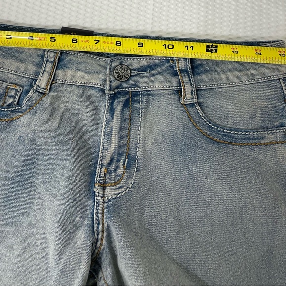 UWD stretch denim shorts size 11 mid rise regular fit NEW - Picture 6 of 8